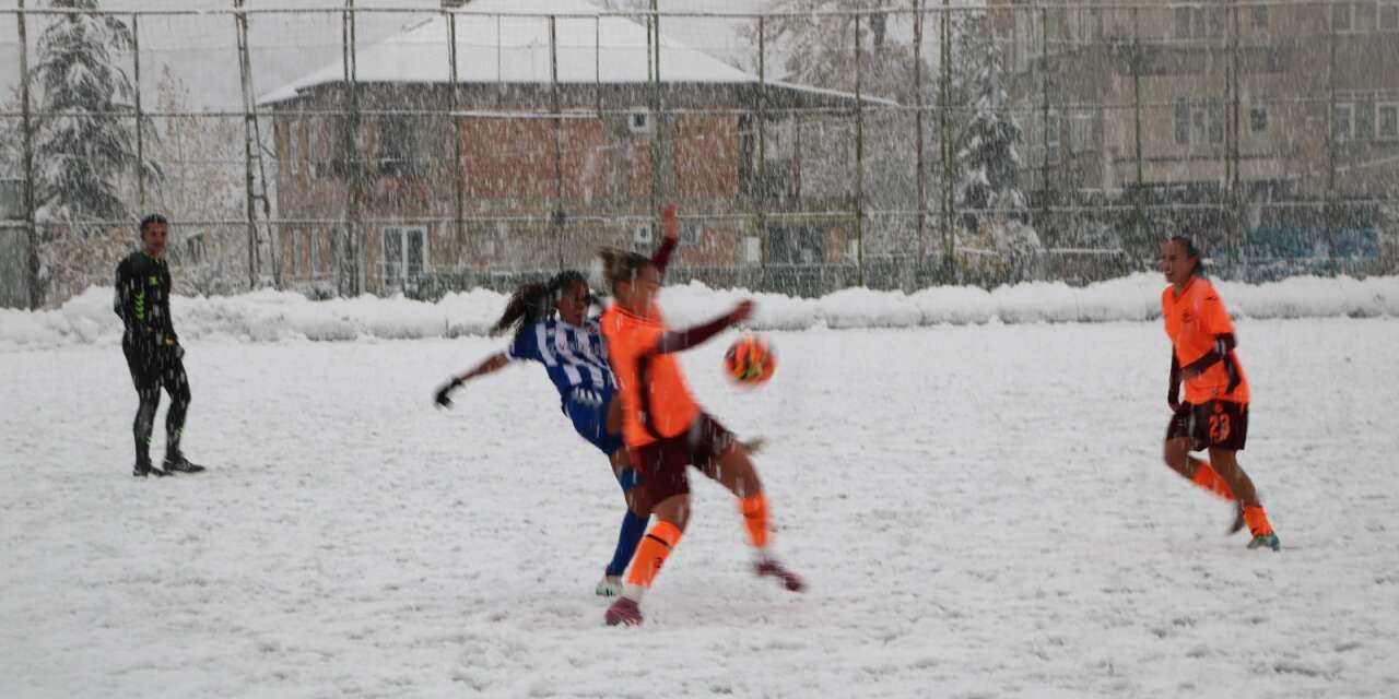 Trabzonspor, deplasmanda Hakkarigücü’nü 2-1 mağlup etti