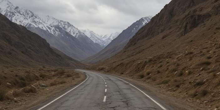 Yollarımız kadar yüreğimiz de yorgun