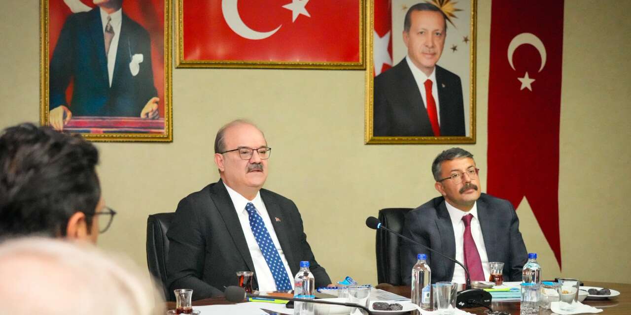 Bakan Yardımcısı Çam’dan Hakkâri’de eğitim mesajı