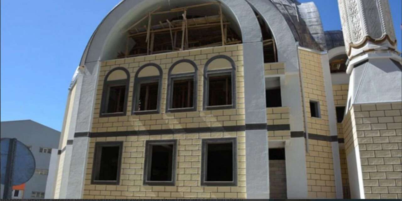 Hakkari H. Sait Camisi alt katındaki dükkanların A101’e kiralanmasına tepki