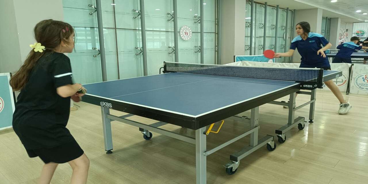 Hakkari’de Masatenisi heyecanı sona erdi!