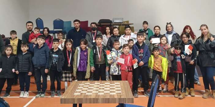 Hakkari’de Satranç il birinciliği yapıldı