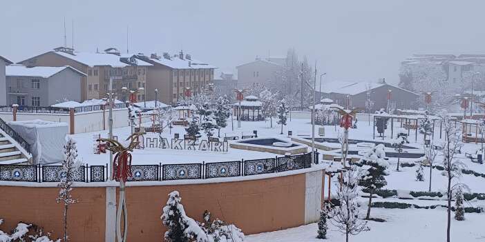 Hakkari'de kar manzaraları 2025