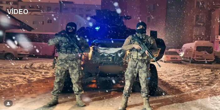 Hakkari'de Torbacılara Eş Zamanlı Operasyon