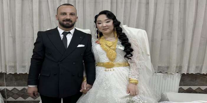 Kargoda başlayan aşkı mutlu sonla bitti