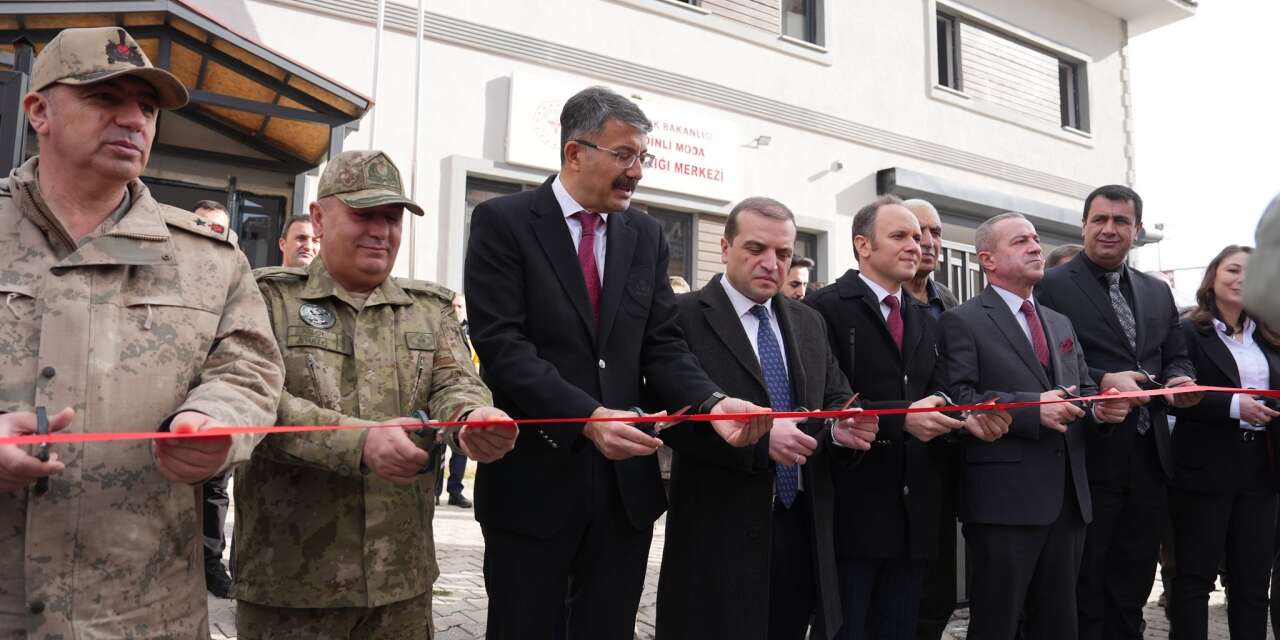 Şemdinli Moda Aile Sağlığı Merkezi hizmete açıldı