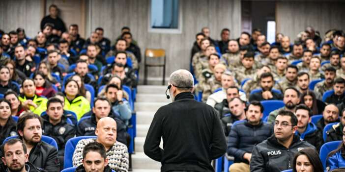 Hakkâri’de Polislere farkındalık eğitimi