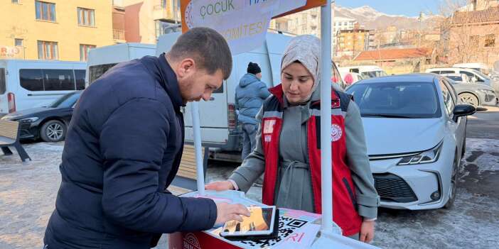 Hakkari'de dijital Dünyada Çocuk Hakları Sözleşmesi tanıtıldı