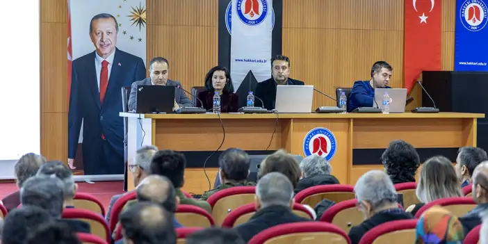 Hakkari'de 2025 Yılı Yönetimi Gözden Geçirme Toplantısı yapıldı