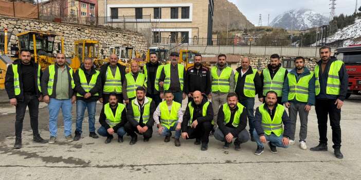 Hakkari Belediyesi karla mücadele için hazır