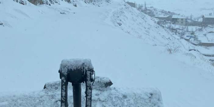 Hakkari’de 96 Köy ve 205 mezra yolu ulaşıma kapandı