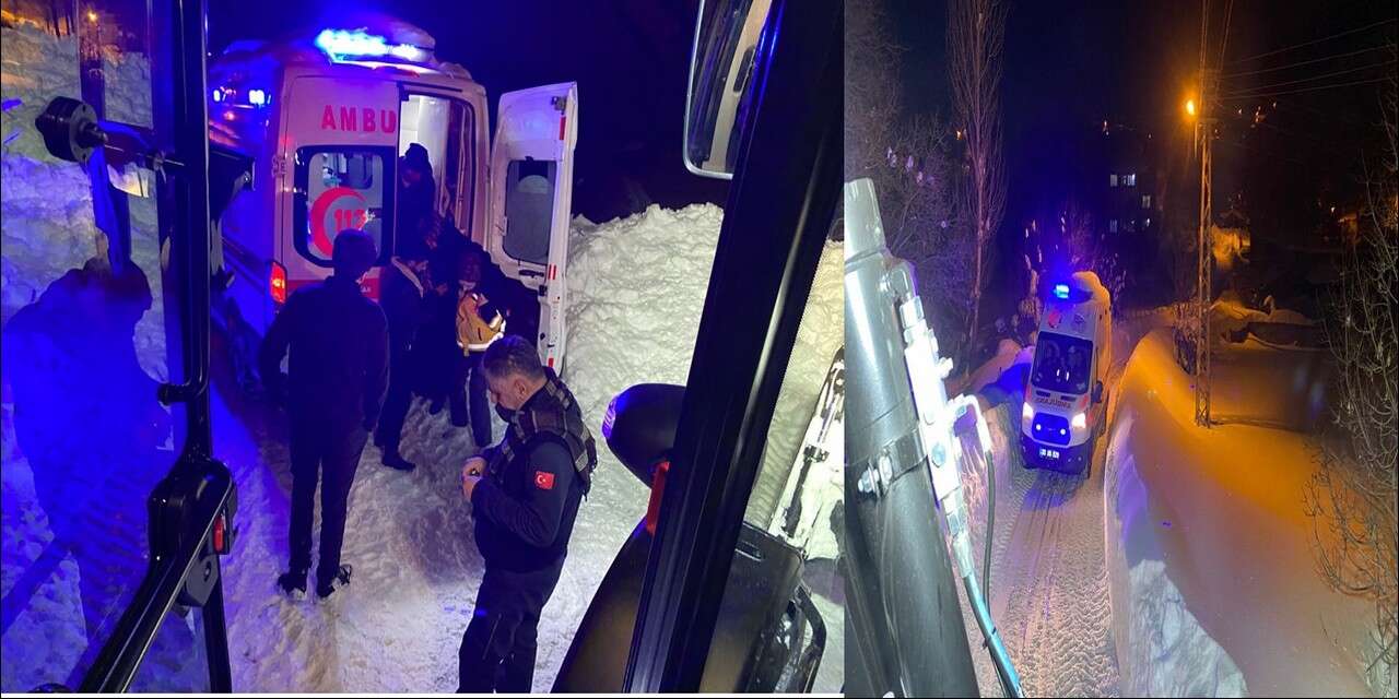 Hakkari’de karda Mahsur kalan Ambulansa belediye ekibinden destek