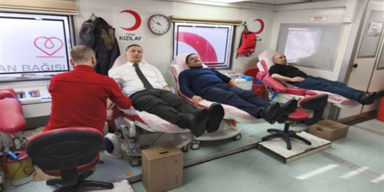 Din görevlileri kan bağış kampanyasına destek verdi