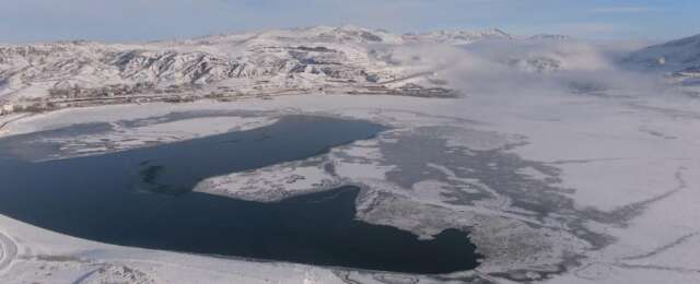 Sıhke Göleti'nin yüzeyi dondu