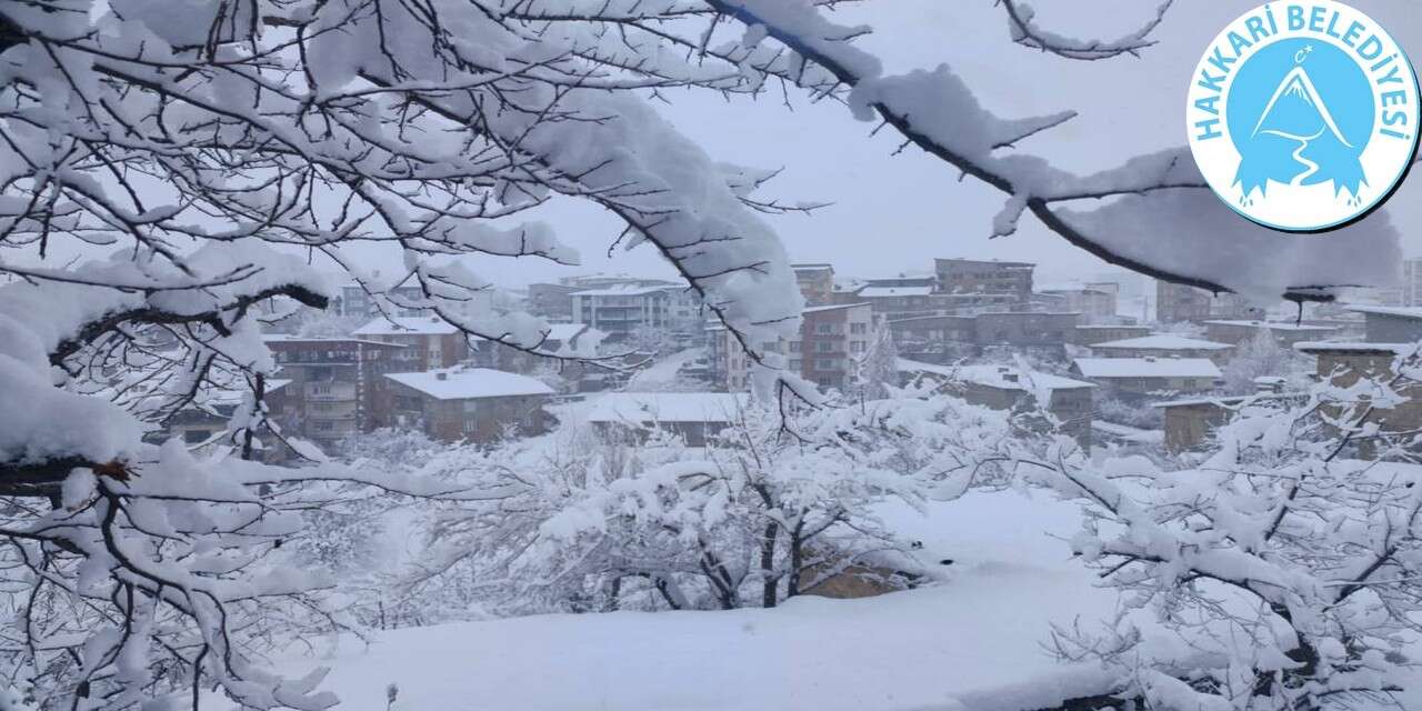 Yoğun Kar ve tipi çalışmaları zorlaştırıyor