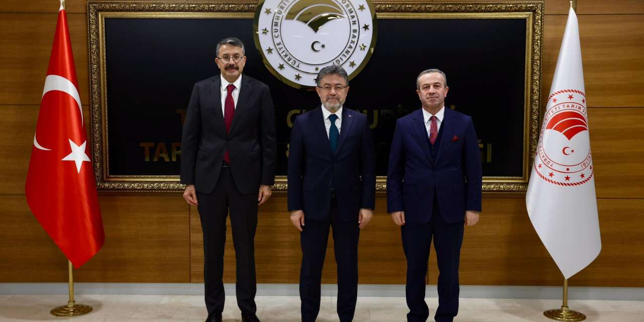 Vali Çelik ve Zeydin Kaya’dan Bakan Yumaklı’ya ziyaret