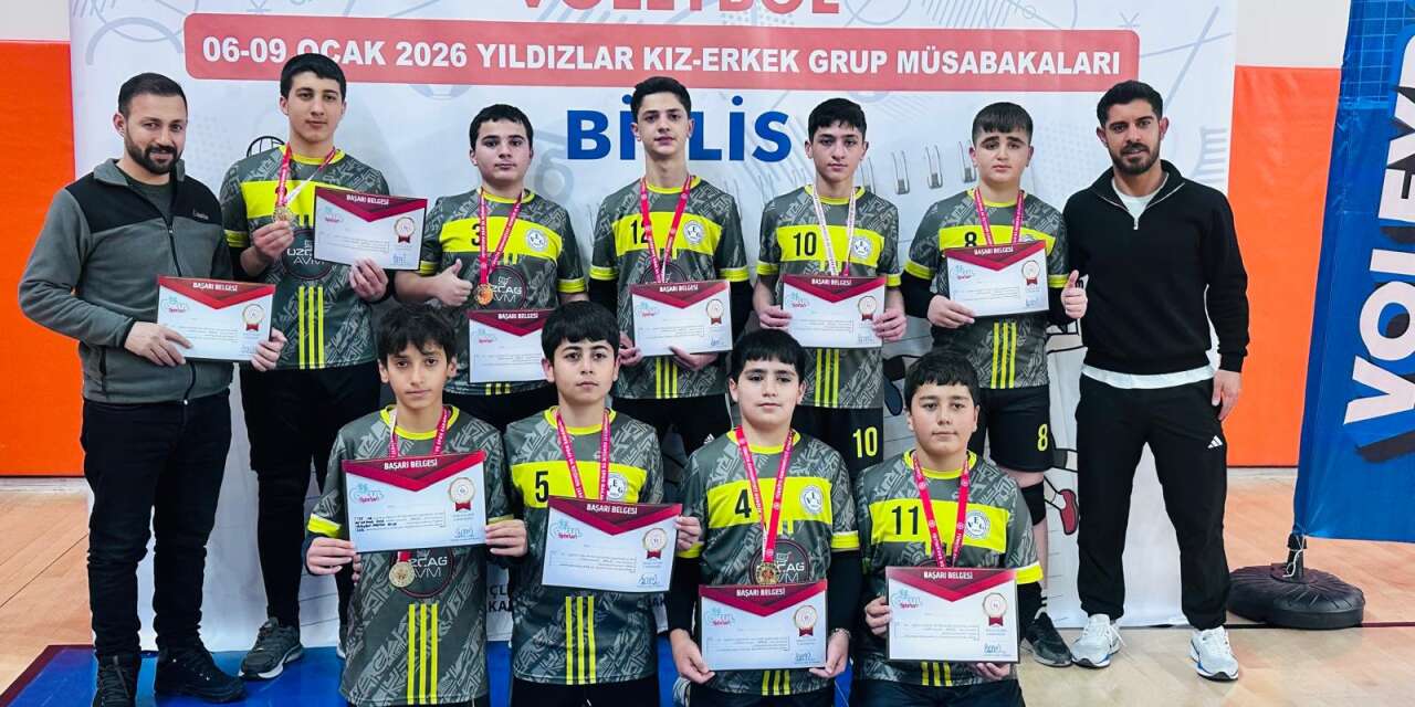 Vali Erdoğan Gürbüz Ortaokulu Türkiye yarı finallerinde!