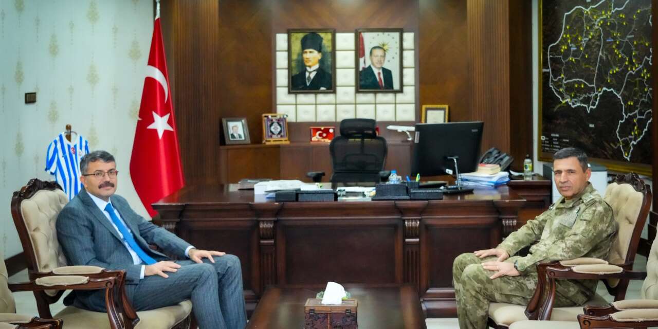 Vali Çelik'ten  Tümgeneral Vural'a ziyaret