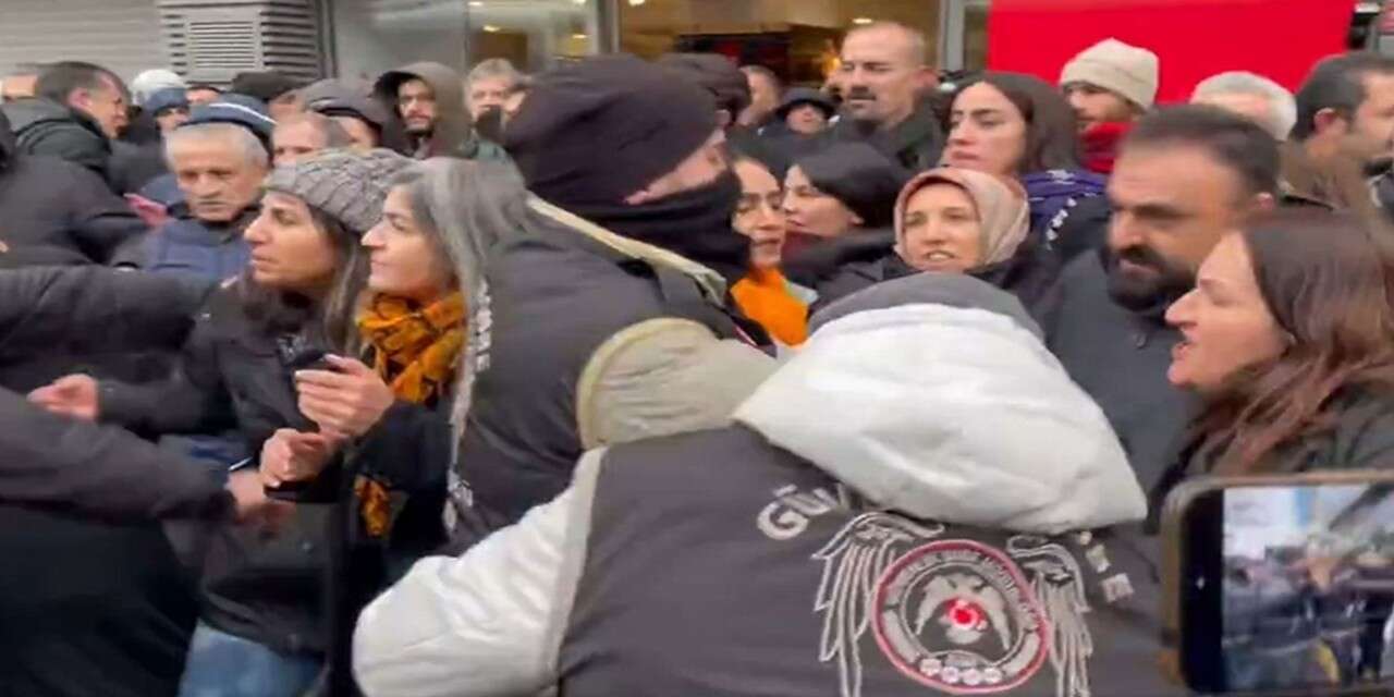 Van ve Diyarbakır’da Rojava gösterilerine müdahale