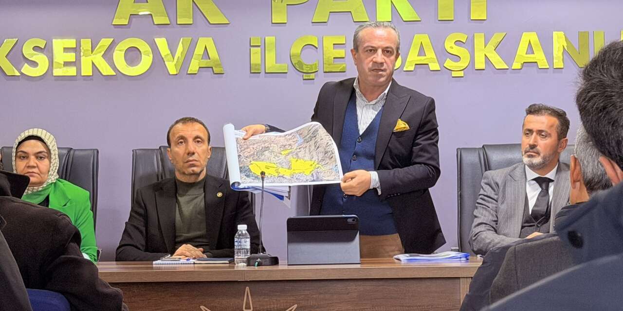 Yüksekova’nın tüm sorunları muhtarlarla masaya yatırıldı