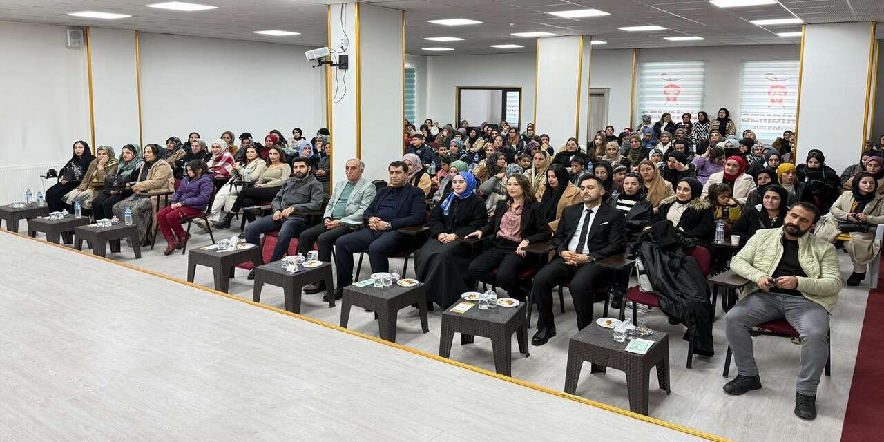 Şemdinli’de kadınlara yönelik bağımlılıkla mücadele eğitimi