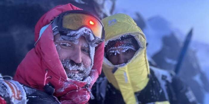 Dağcılardan Türkiye'nin zirvesine zorlu tırmanış