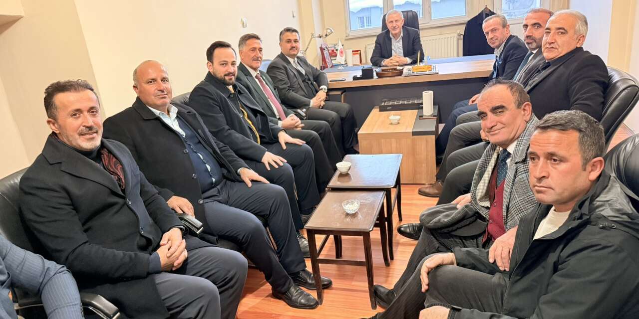 AK Parti Hakkari’de vefa buluşması