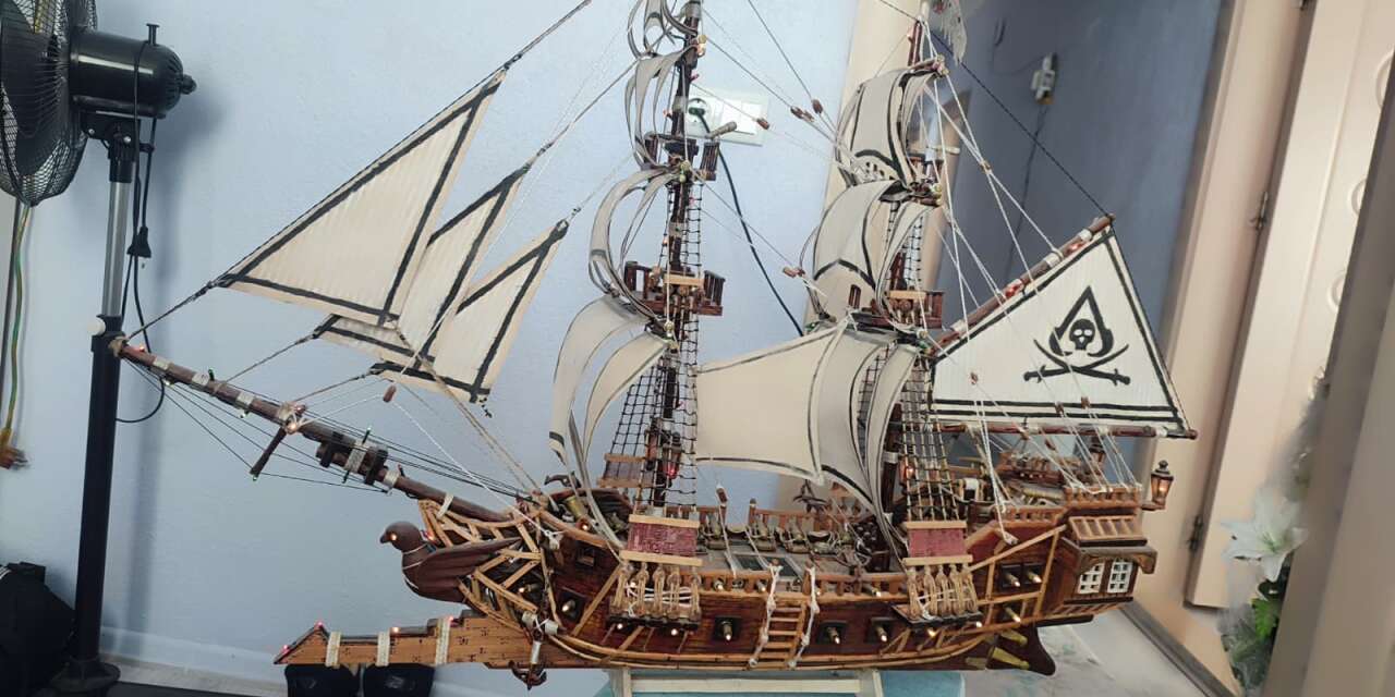 Hakkarili Harmancı, atıkları sanata dönüştürüyor