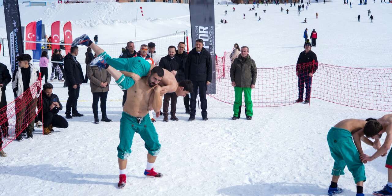 Avrupa Kış Sporları Haftası etkinlikleri Hakkâri’de düzenlendi