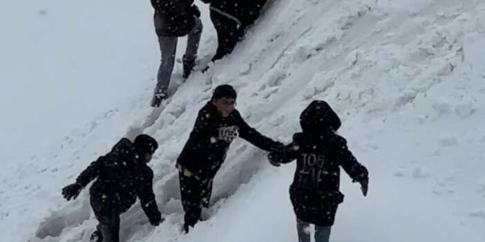 Karlı yamaçlar oyun alanına dönüştü