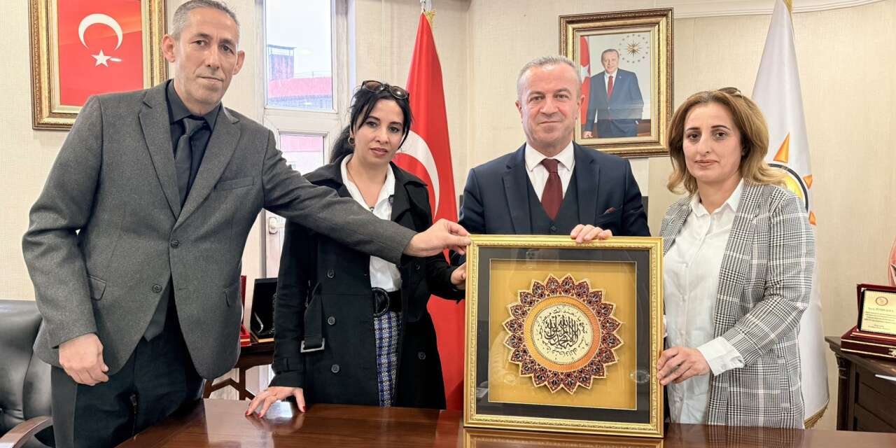 AK Parti Hakkari İl Başkanlığı’nda istişare toplantısı