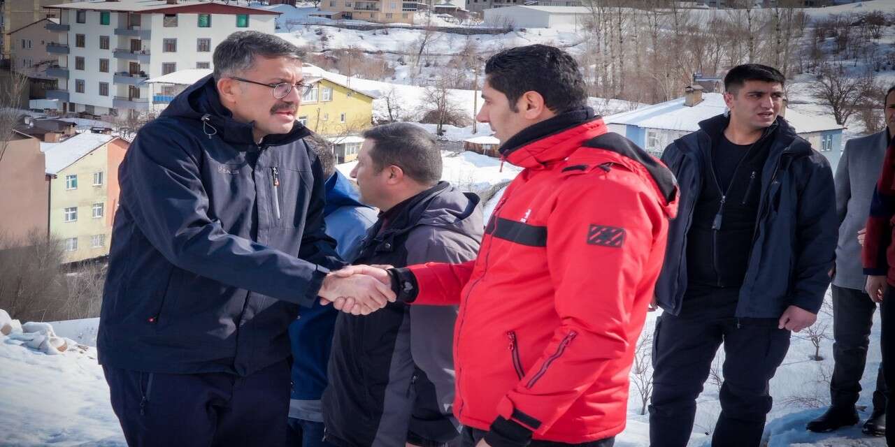 Vali Çelik, Zeynep Karadeniz’in cenaze törenine katıldı