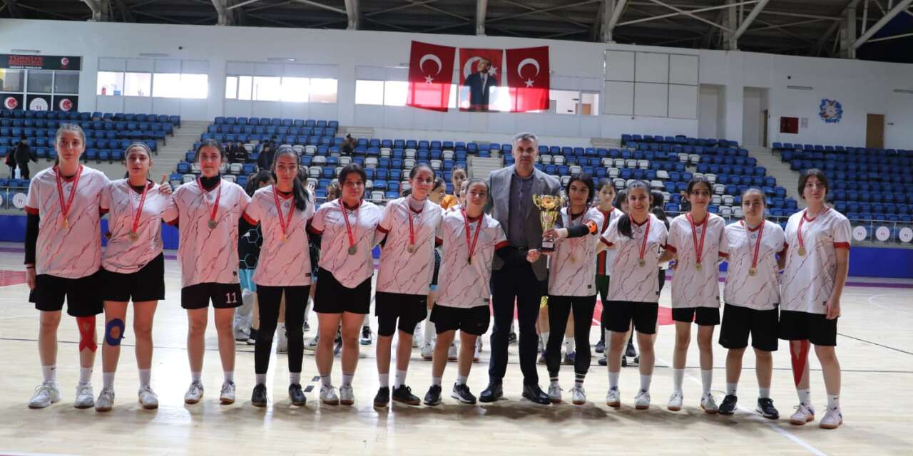 Genç Kızlar Futsal İl Birinciliği sona erdi