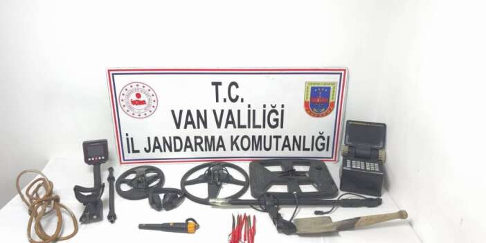 Kaçak kazı yapan 3 kişi yakalandı