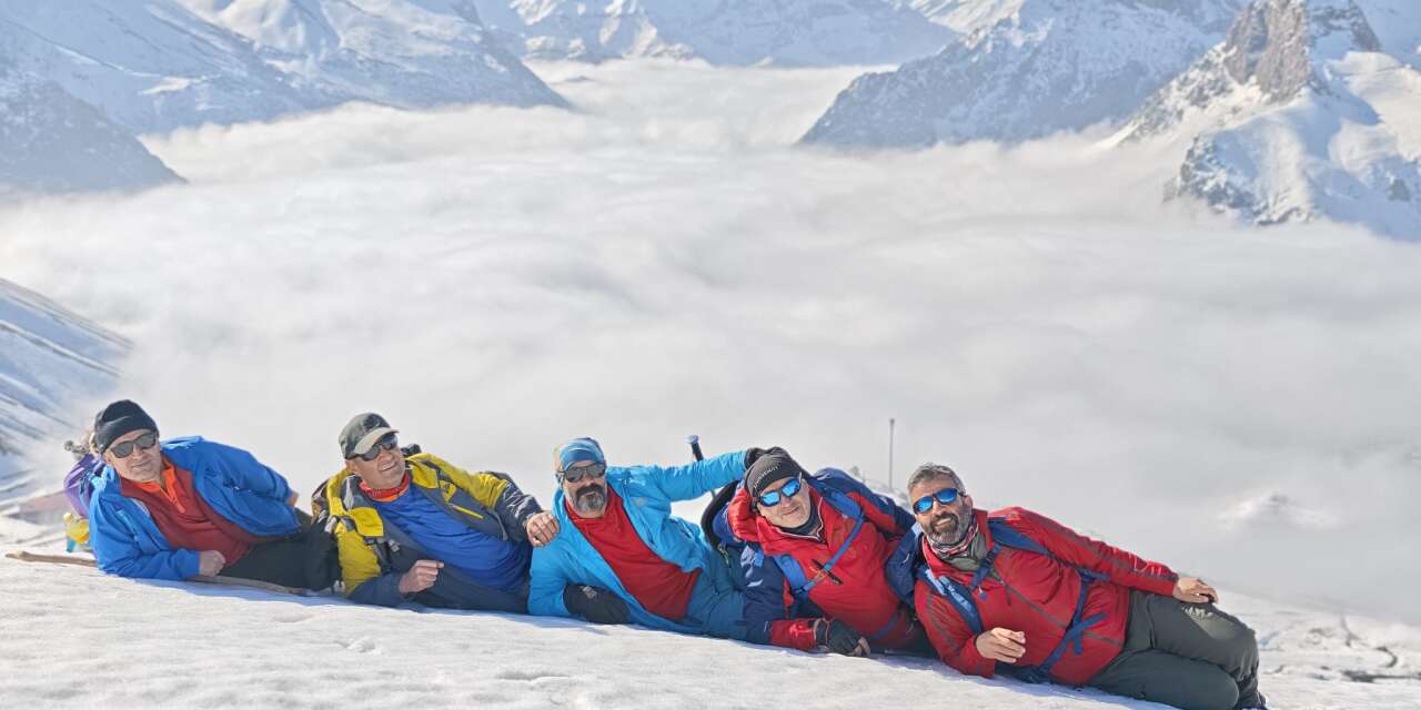 Vatan tepesi’nde 5 kişilik zirve zaferi