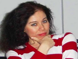 Orada bir okul var uzakta
