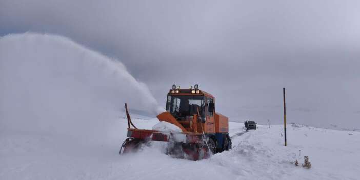 Van'da 97 yerleşim yerinin yolu kapalı