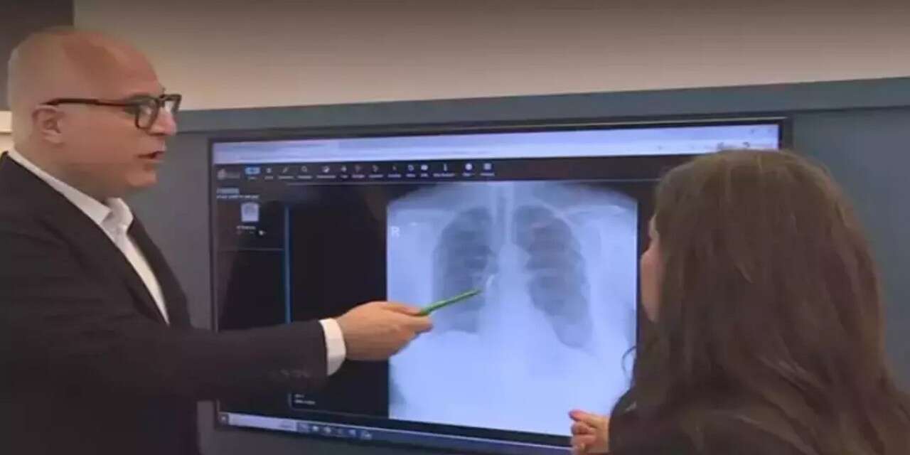 Sabah Uyandığında Dişleri Yoktu