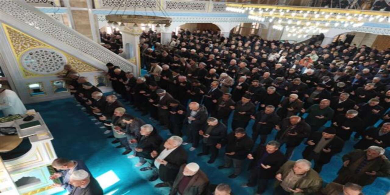 Müftü Okuş; Ramazan bereketi her alanda yaşanıyor