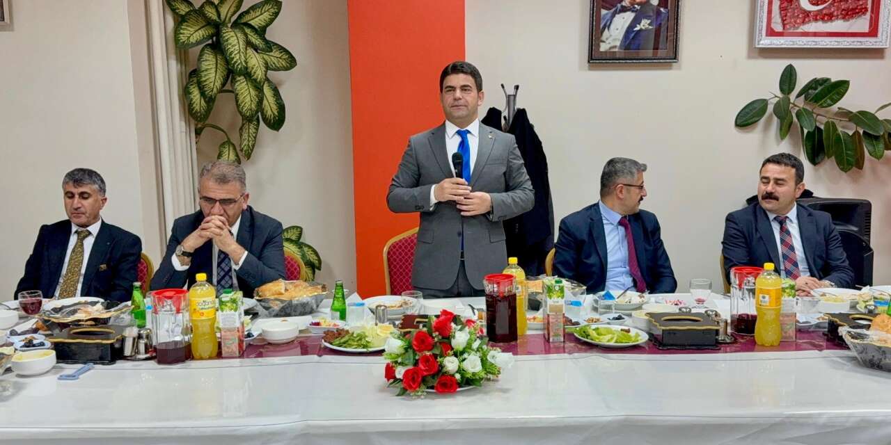 Hakkari’de eğitim camiası iftarda buluştu