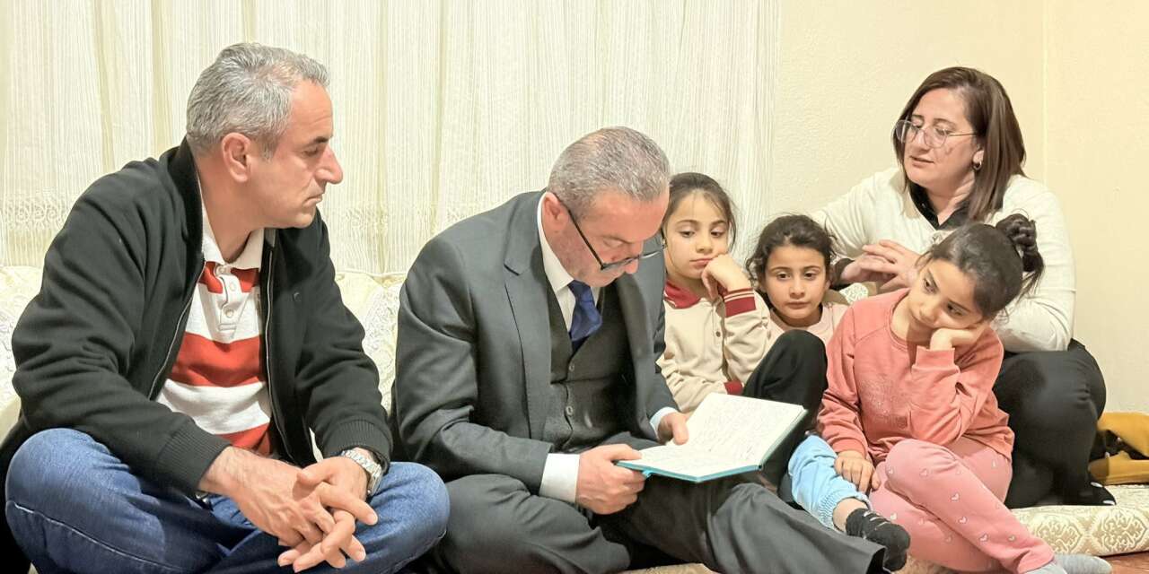 AK Parti Hakkari Teşkilatları Ramazanda sahada