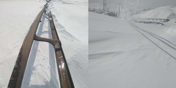 Yüksekova’da elektrik direkleri devrildi