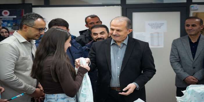 Hakkâri’de gençlere eğitim desteği