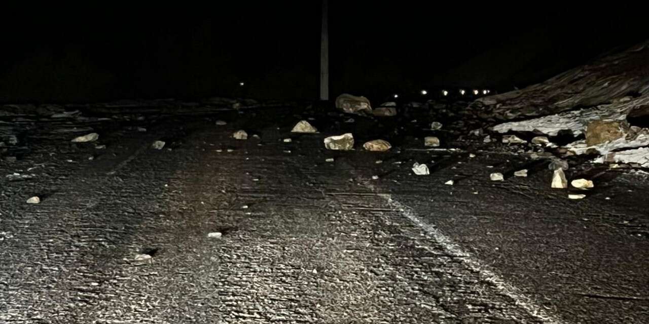 Hakkari–Çukurca Yolunda Kaya Düşmesi Paniğe Neden Oldu