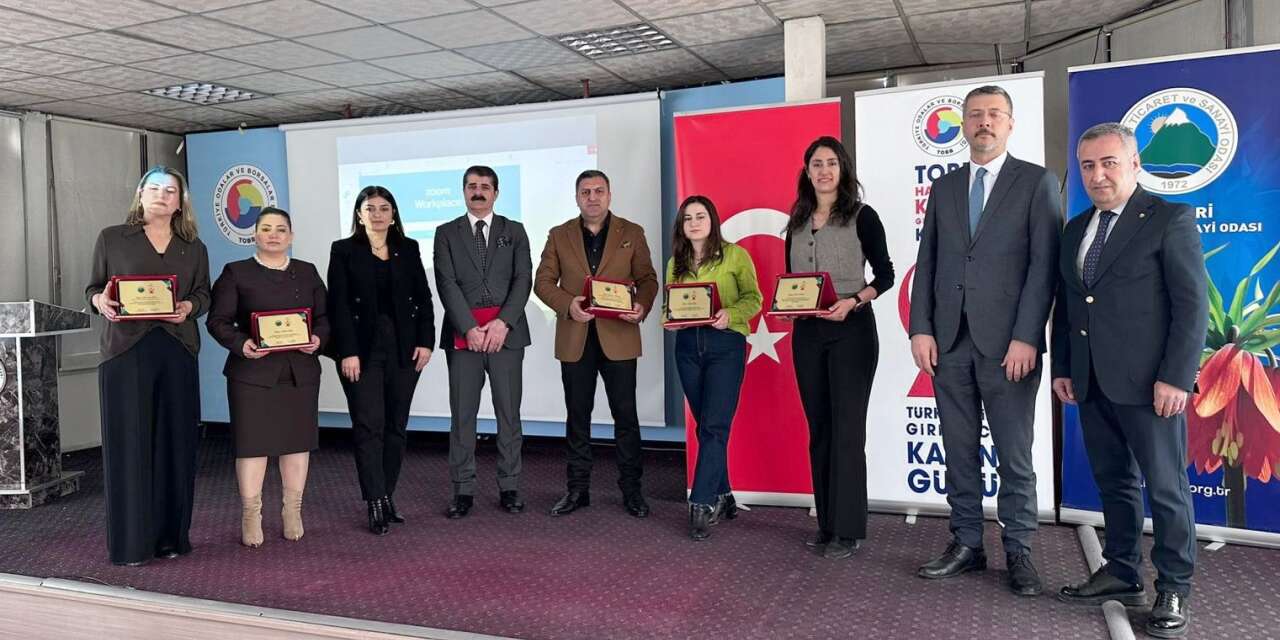 iş insanı Azizoğlu’na Kadın İstihdamı Plaketi