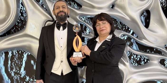 Yılın Barış İnsanı Ödülü Dünyaca Ünlü Yazar Akif Manaf’ın