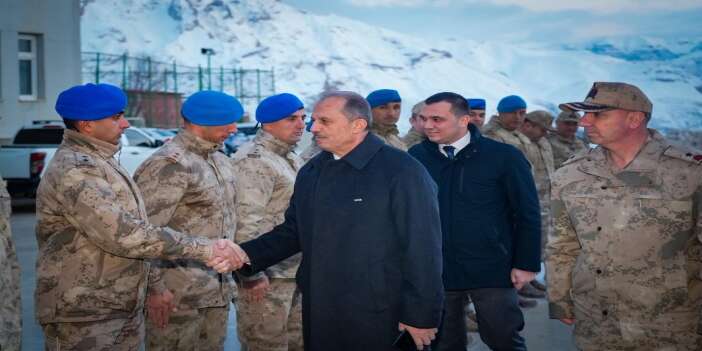 Vali Taşyapan’dan Jandarma Personeline İftar Ziyareti