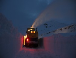 Hakkari il özel idaresi engel tanımıyor