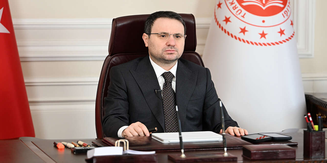 Gürlek’ten Özel’e sert çıkış: “Belgeler sahte”