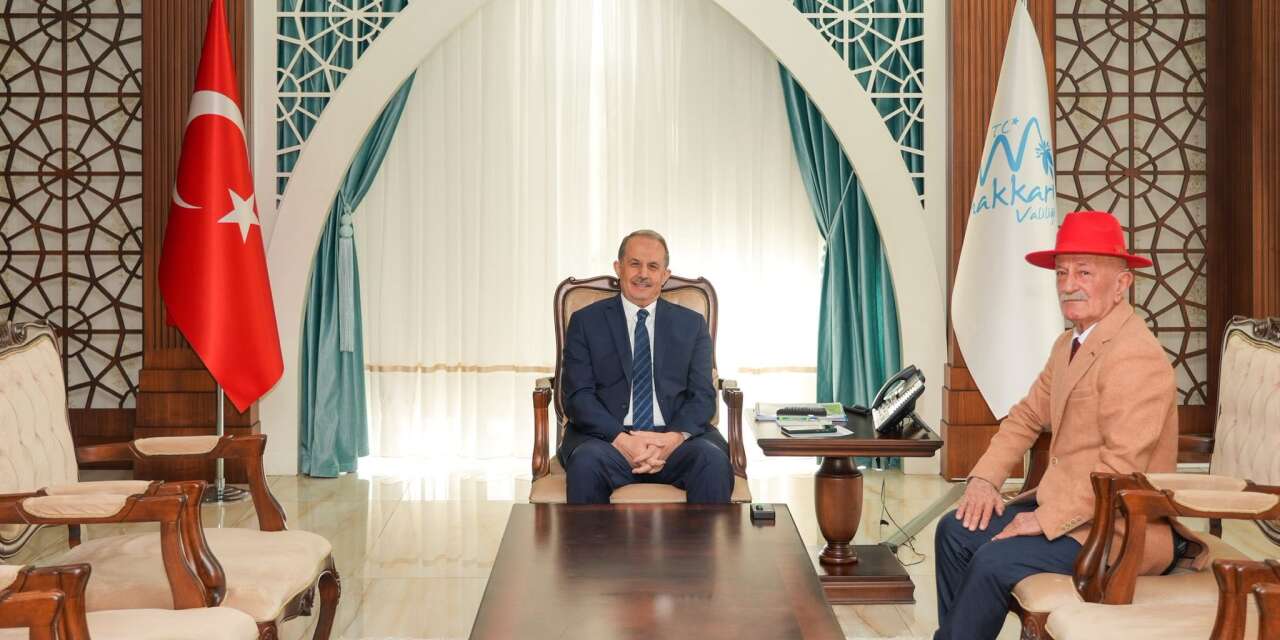 Kanaat önderi Öztunç'tan Vali Taşyapan'a ziyaret
